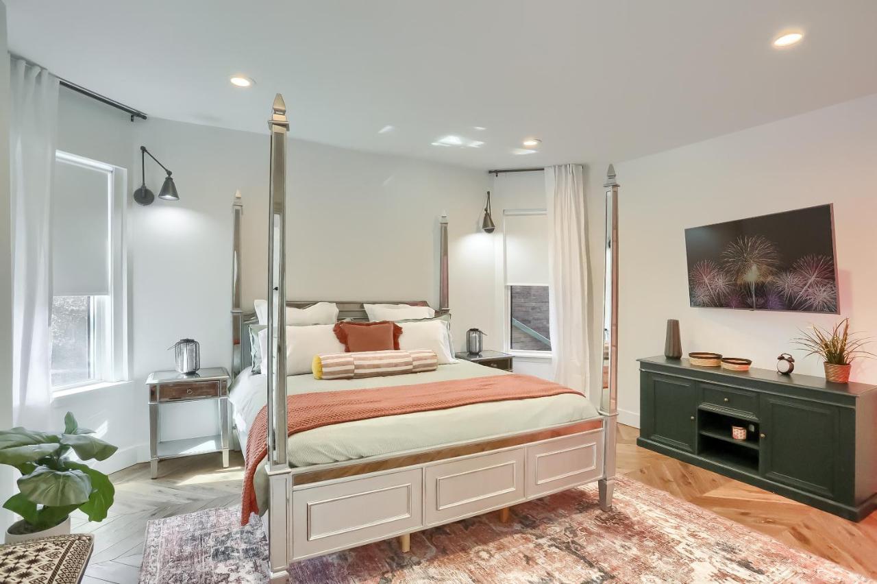 Newly Renovated Victorian Gem Perfect Space For Family Vacations! Pittsburgh Exterior foto